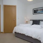 Tailored Stays - Executive Town House